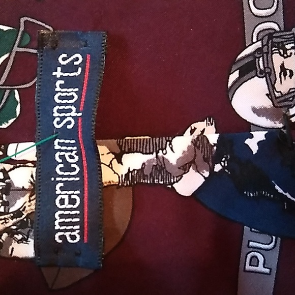 Football Tie - Picture 8 of 9